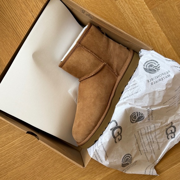 Ugg classic mini II - Picture 3 of 5